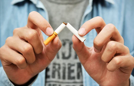 https://acare.my/wp-content/uploads/2021/03/acare_malaysia_risk-of-dyslipidemia-tobacco_550x353.jpg